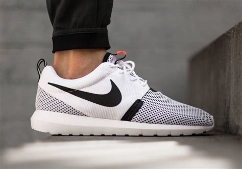 nike roshe in weiß|where to buy nike roshe.